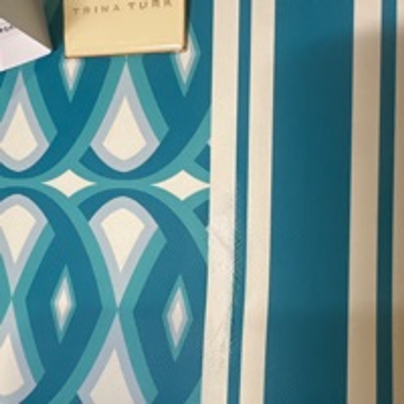 TRINA TURK Seabay Southbay Large Printed Tote Bag MSRP $245 - Picture 10 of 10